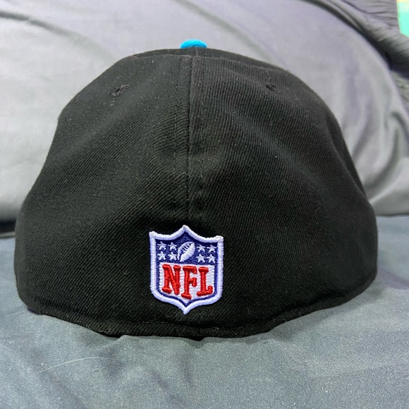 New Era Carolina Panthers size 7 3/4 fitted hat - Picture 3 of 4